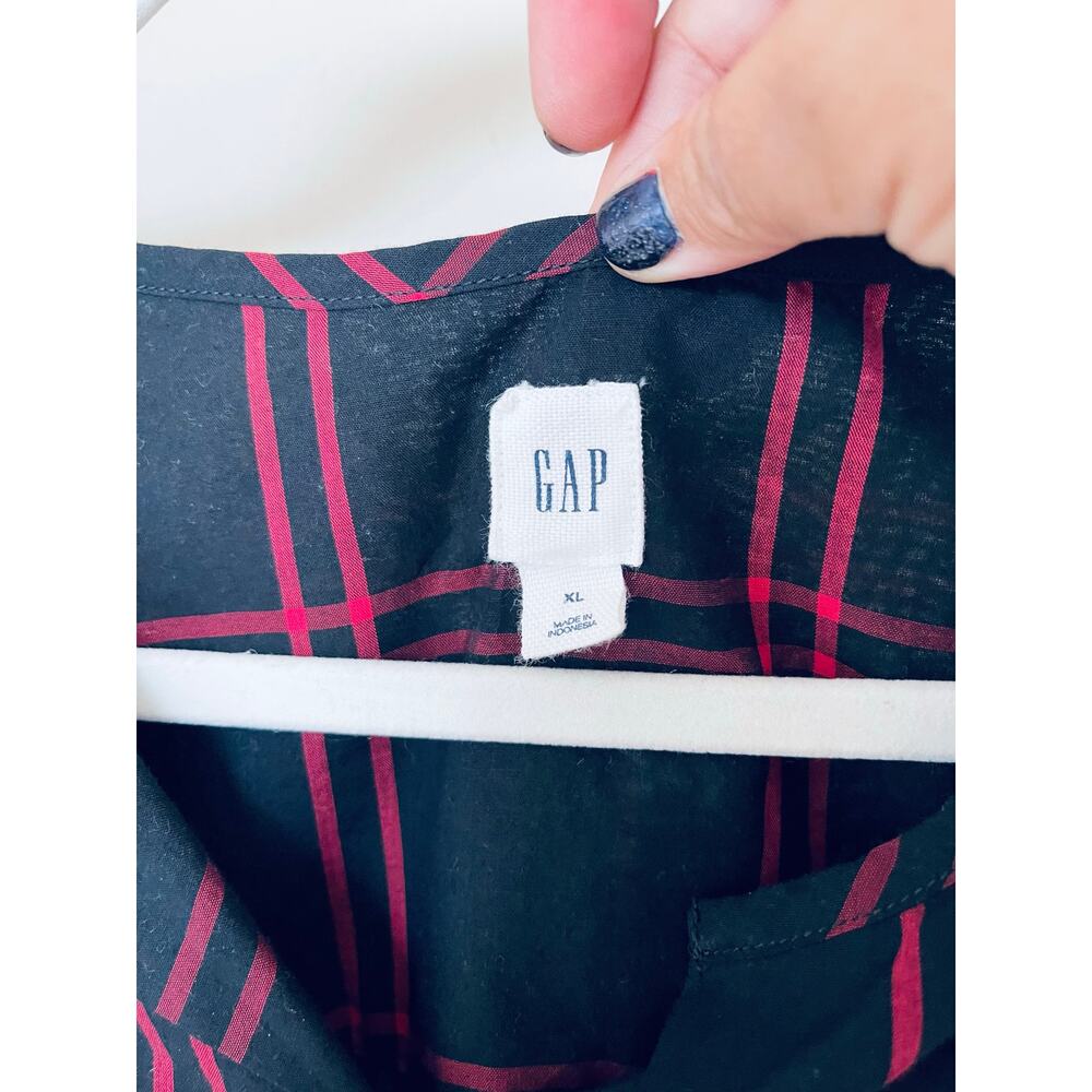 GAP Cascade Ruffle Plaid Top - Picture 6 of 6
